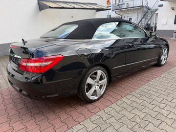 Mercedes E 200 - 3