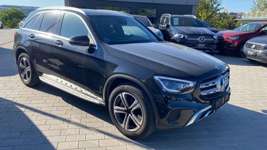 Image of Mercedes-Benz GLC 300