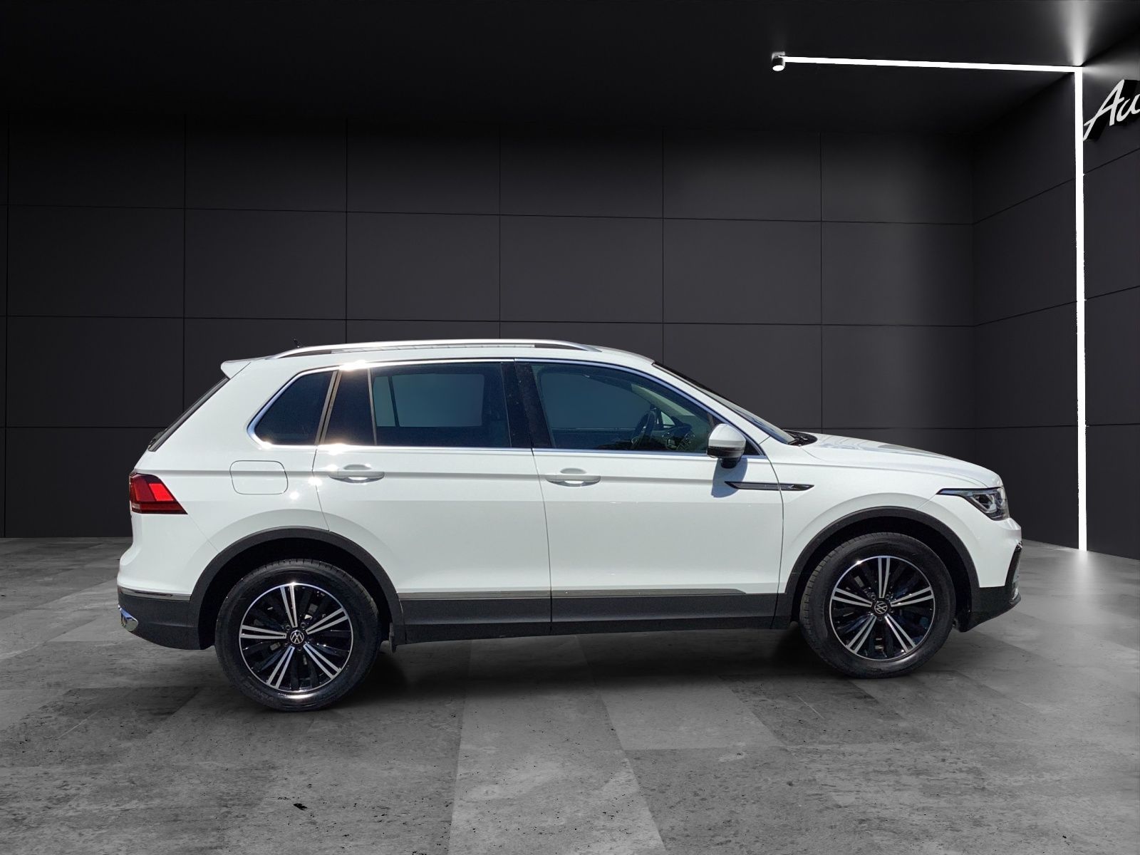 Fahrzeugabbildung Volkswagen Tiguan Elegance 4Motion