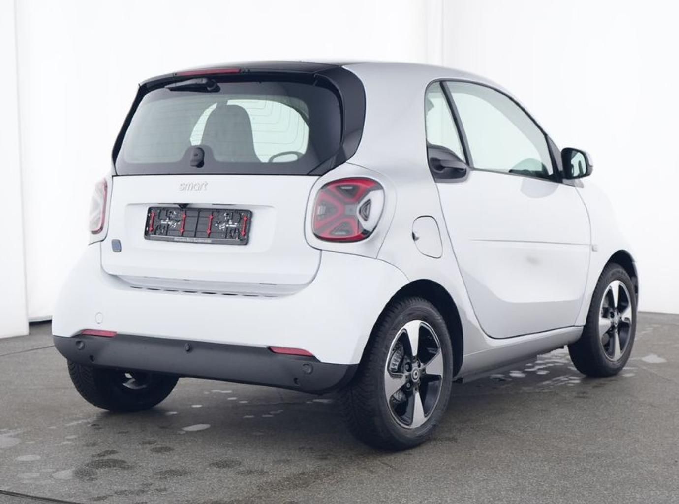 Smart ForTwo EQ coupe passion EXCLUSIVE||FUN-STROMER|| imagem 3