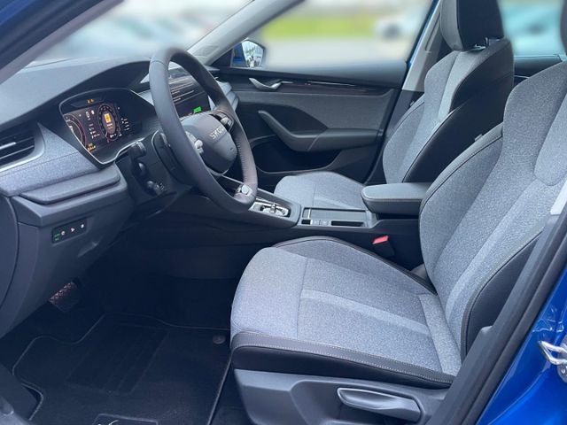 Octavia Combi TOUR 2.0 TDI DSG Navi,Kamera,Matri