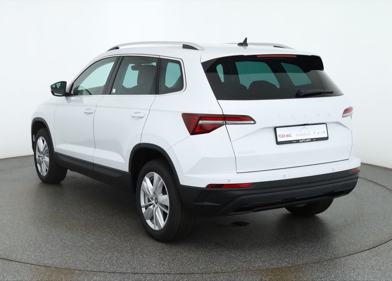 Skoda Karoq 1.5 TSI DSG LED ACC Navi AHK Kamera imagem 3