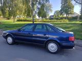 Audi 80 2.0 Avant - - blaue Audi 80