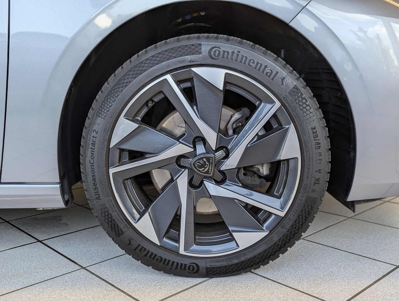 PEUGEOT 308 1.2 e-THP Allure Komfort-Paket ACC 360° AHK - Image 9
