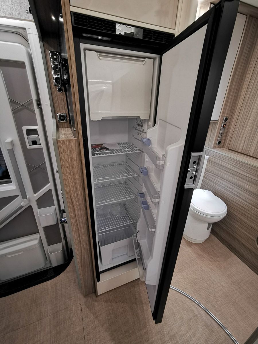 Fahrzeugabbildung Bürstner Lyseo Gallery TD 689 G SIE SPAREN  € 41.729!