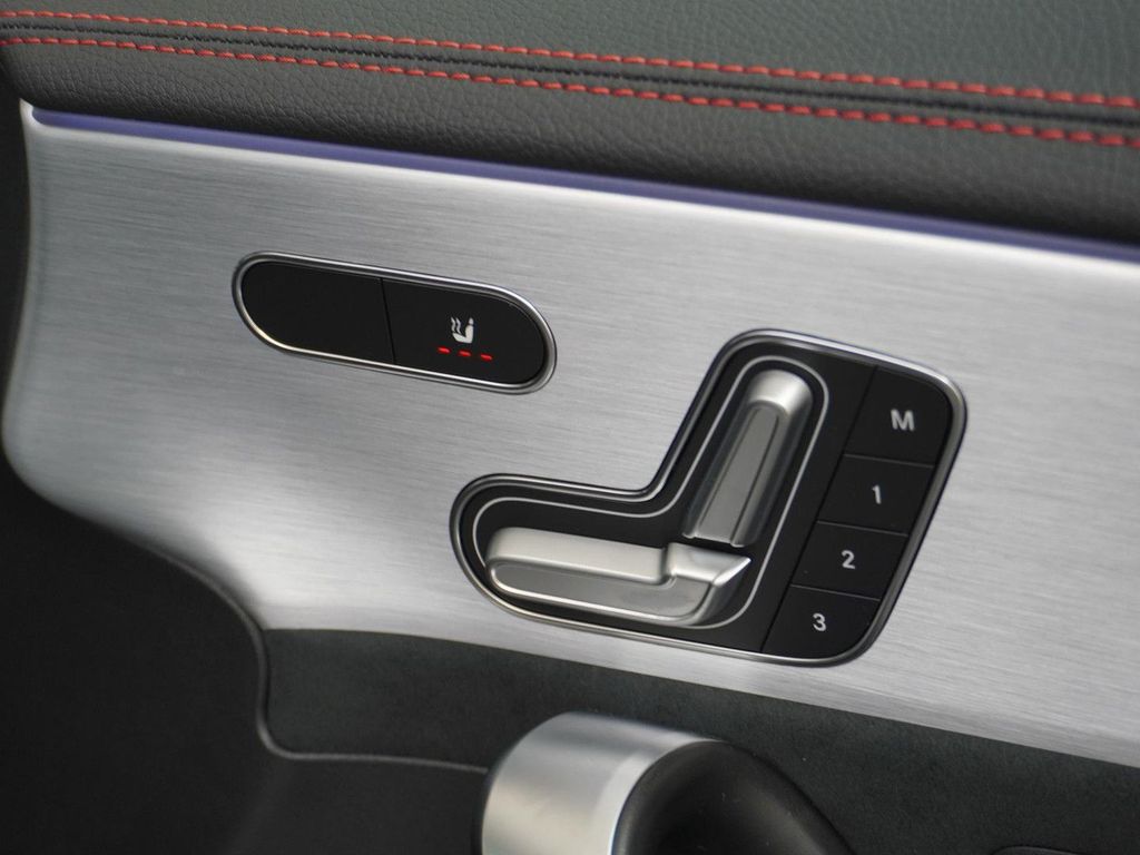 Mercedes-Benz CLA 250 e AMG Premium Plus | Panorama - Schiebed