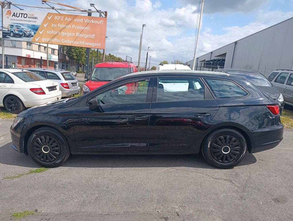 SEAT Leon ST Style*SITZH*PDC*KLIMA*TEMP*MFL*4EL FENST