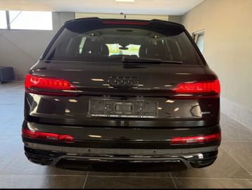 Audi Q7 - 10