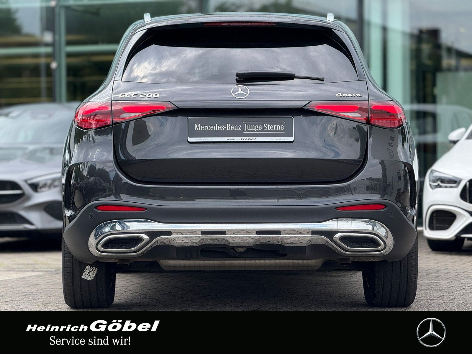 Fahrzeugabbildung Mercedes-Benz GLC 200 AMG*PANORAMA*AHK*MEMORY*19"AMG*LED*