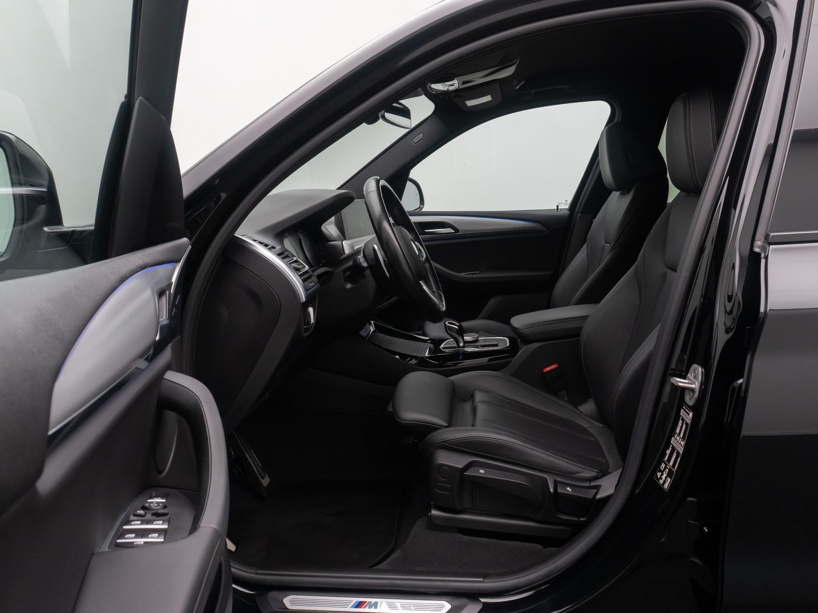 Fahrzeugabbildung BMW X3 xD30d M Sport Laser DAB Kamera HUD DisplayKey