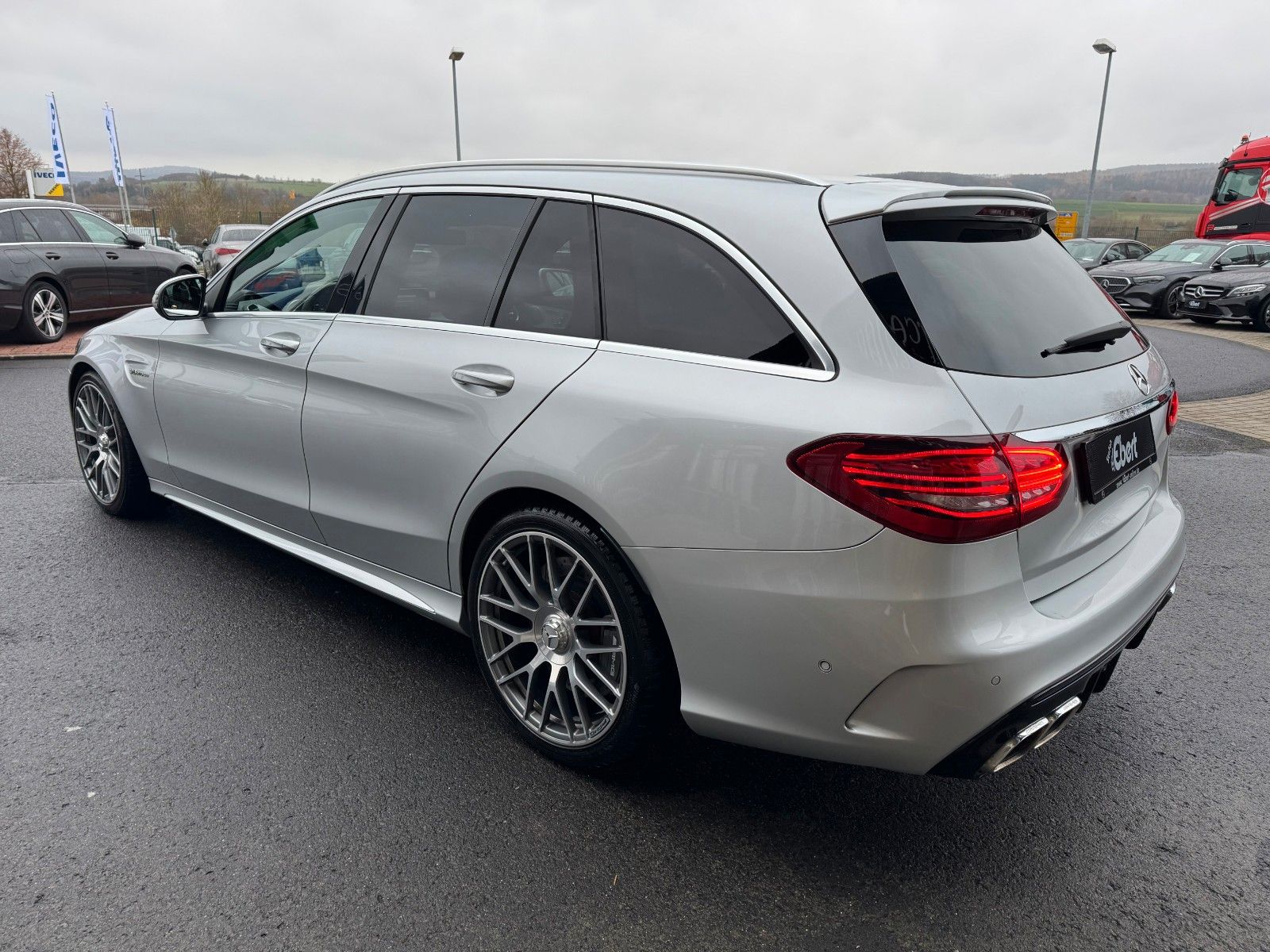 Fahrzeugabbildung Mercedes-Benz C 63 AMG T Pano+Burmester+Distr+Memory+RFK