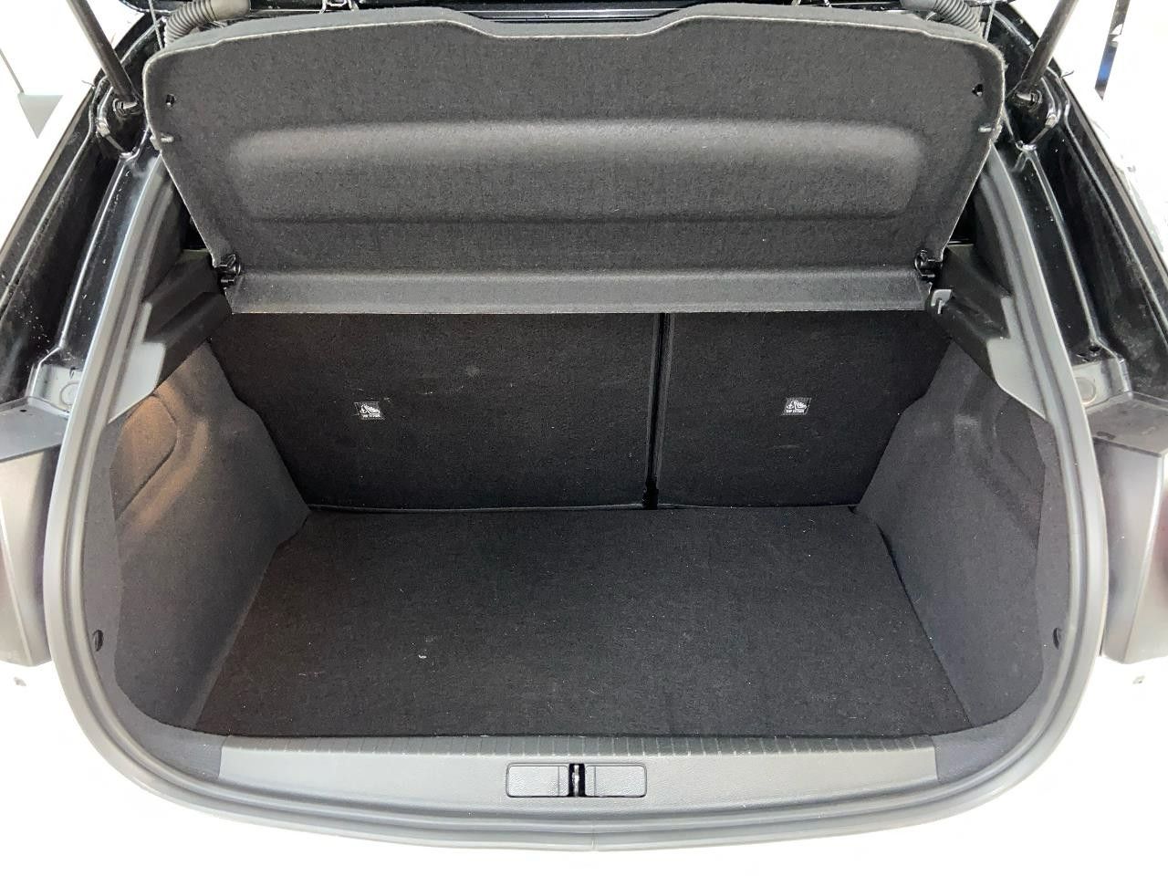Fahrzeugabbildung Opel Corsa F GS/Allwetter/Kamera/Matrix!