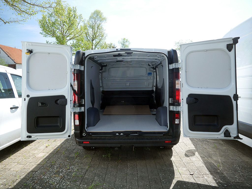 Fahrzeugabbildung Renault Trafic Komfort L1H1 Blue dCi 130 KAMERA AHK LED