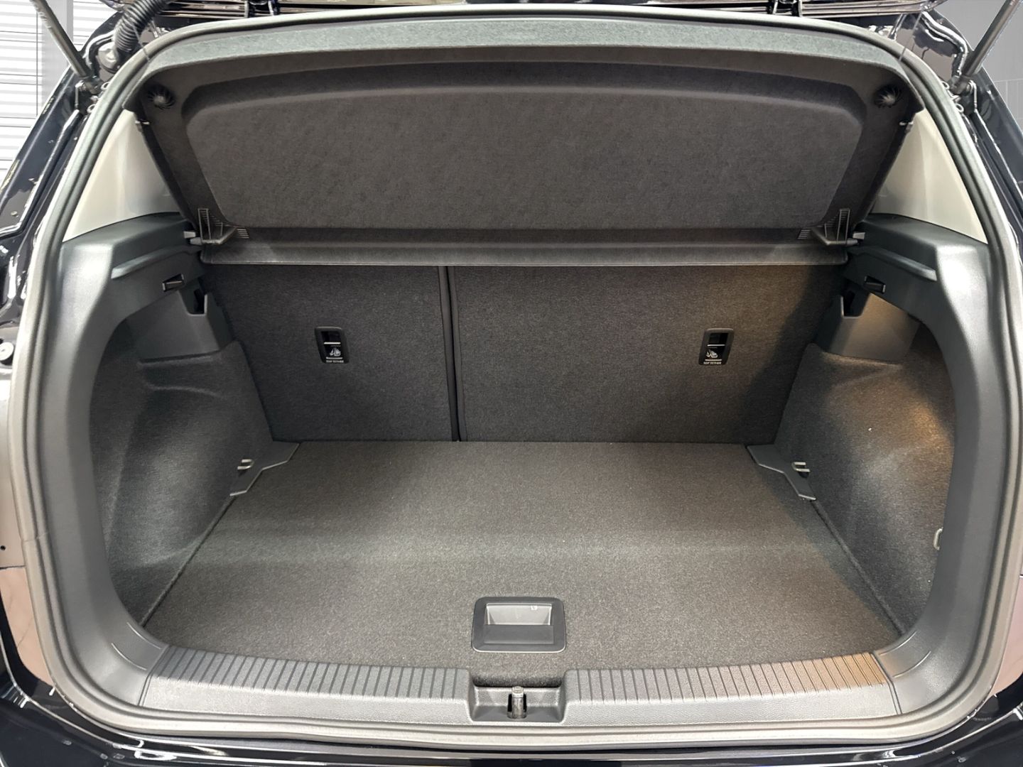 Fahrzeugabbildung Volkswagen T-Cross 70 kW 1.0 TSI Digitales Cockpit LED ACC