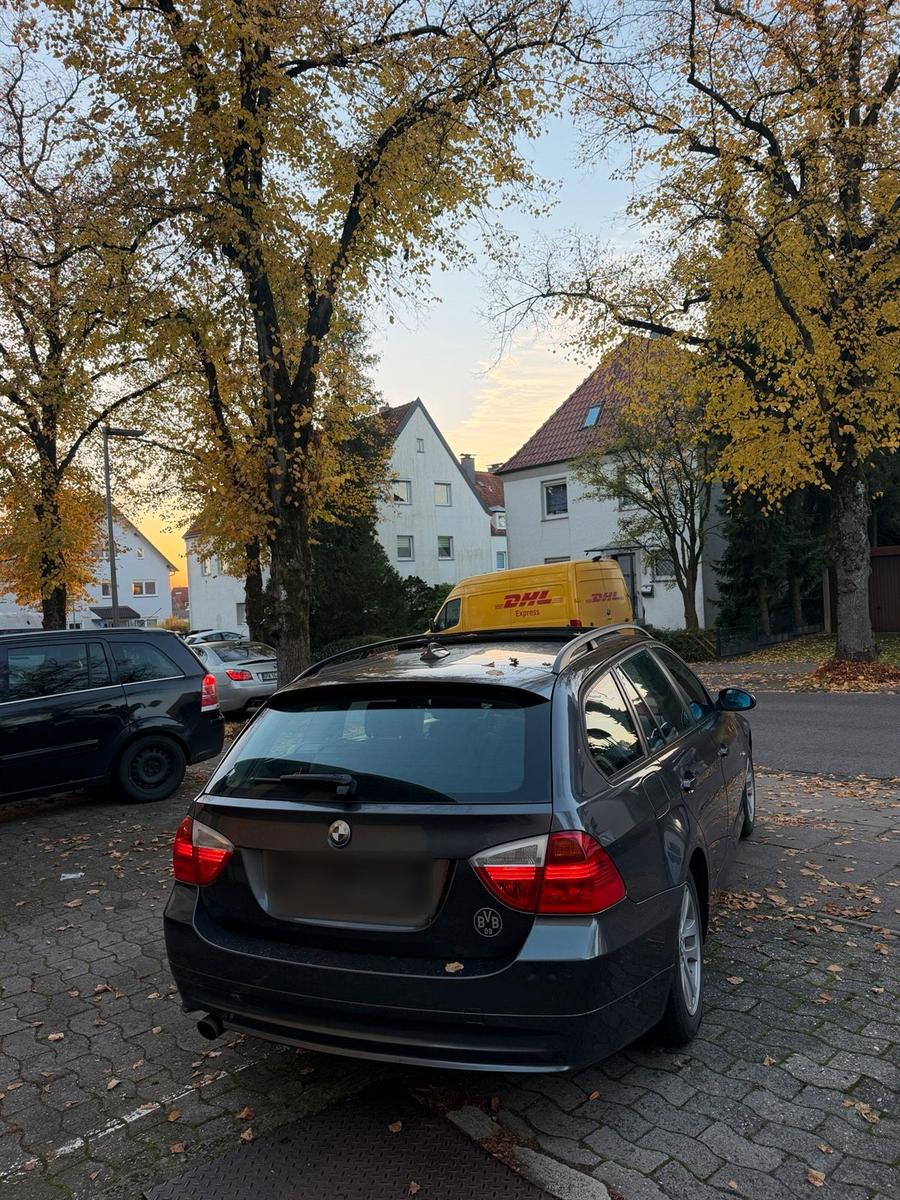 BMW 318 2006 — engine 129 HP (95kW)