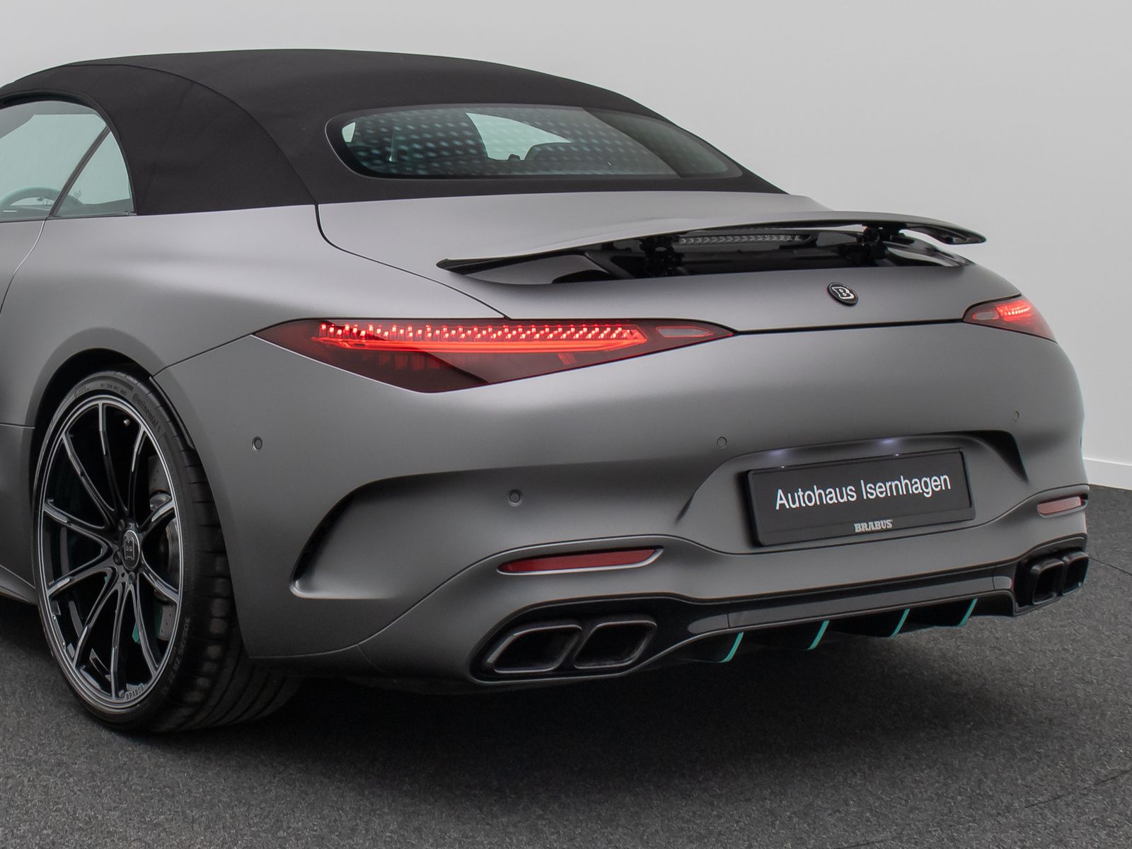 Fahrzeugabbildung Mercedes-Benz SL 63 AMG Roadster 4Matic Brabus Individual VOLL