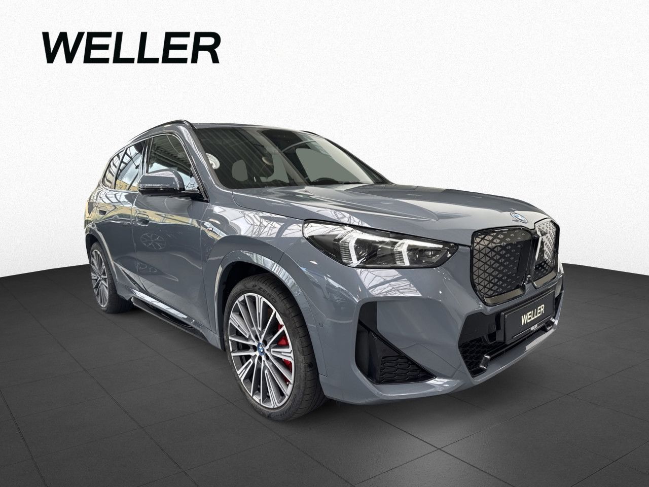 BMW iX1 xD 30 M Sport LiCoProf H/K AdLED St+Go HUD imagem 3