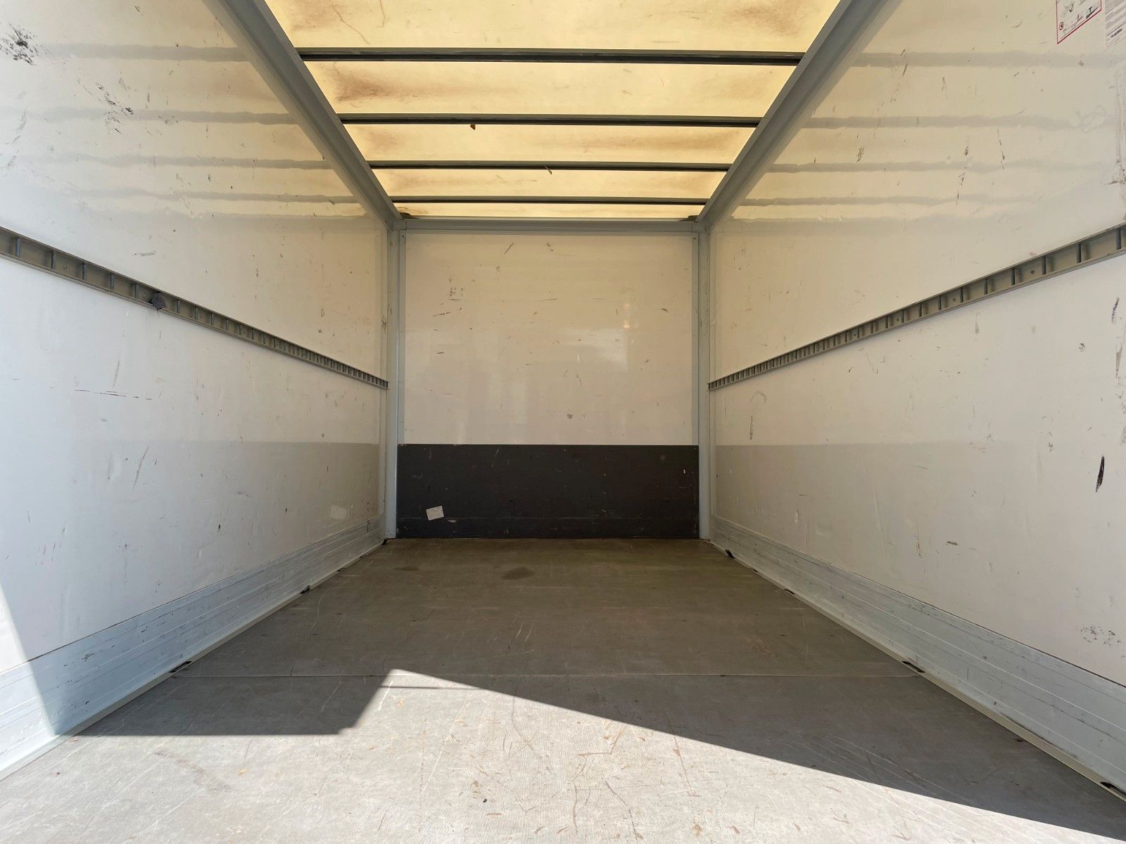 Fahrzeugabbildung Iveco Daily 35S16 *Koffer*LBW*Klima*