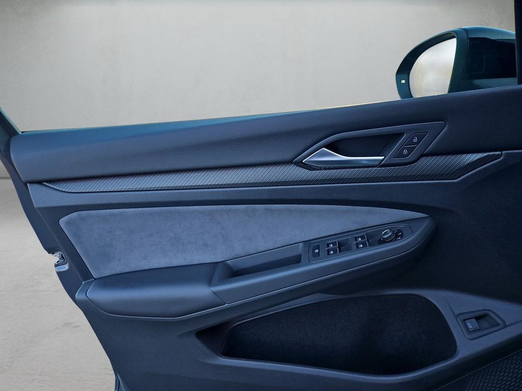 Volkswagen Golf VIII Variant 1.5 eTSI DSG R-Line *Kamera*, миниатюра 6