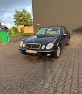 Mercedes-Benz E320 W211 Avantgarde  - Mercedes-Benz 320: 320e