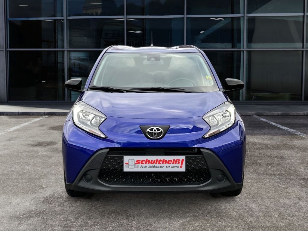 Fahrzeugabbildung Toyota Aygo X Play