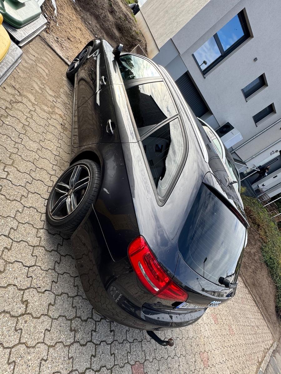 Audi A4 2012 — photo 13
