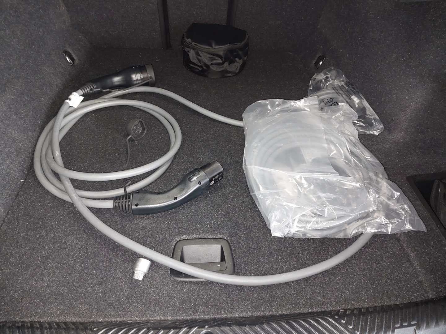 Fahrzeugabbildung BMW i5 xDrive40 | Sitzbelüftung | M Sportpaket Pro |