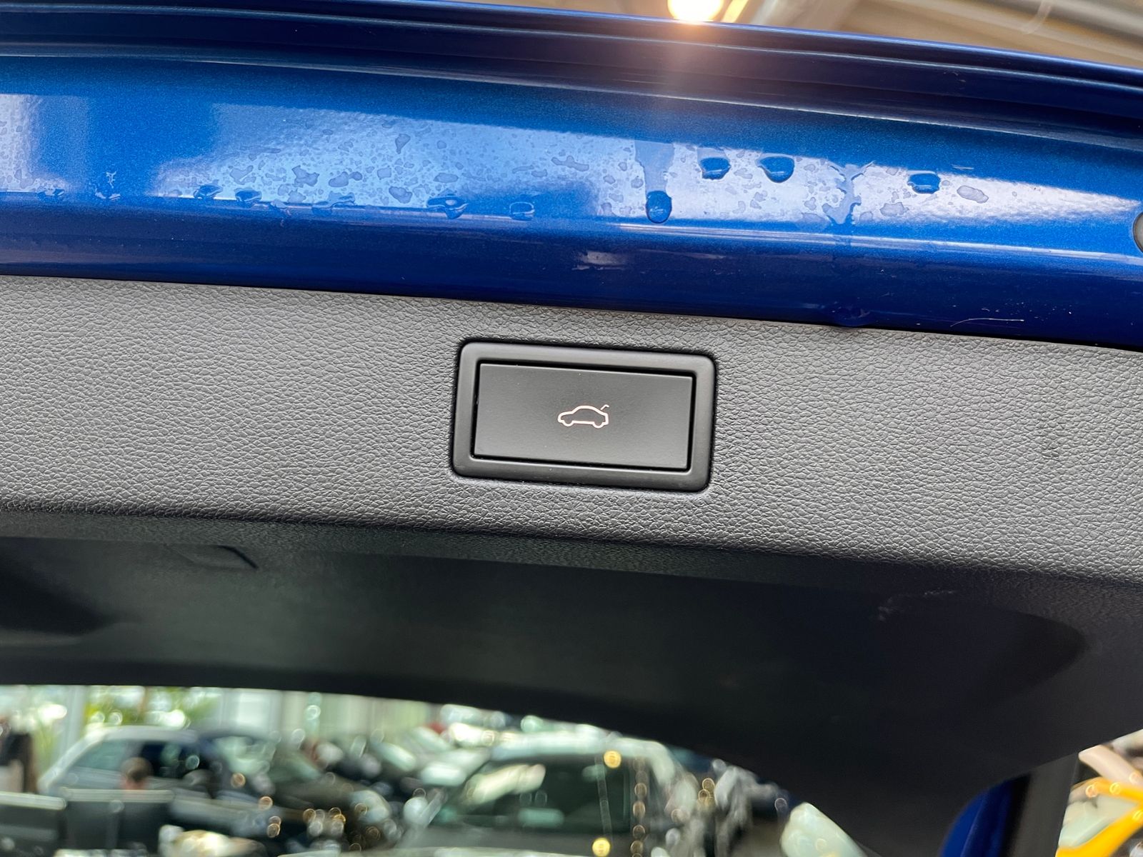 Fahrzeugabbildung SKODA Kamiq Monte Carlo AHK PANO ACC LED