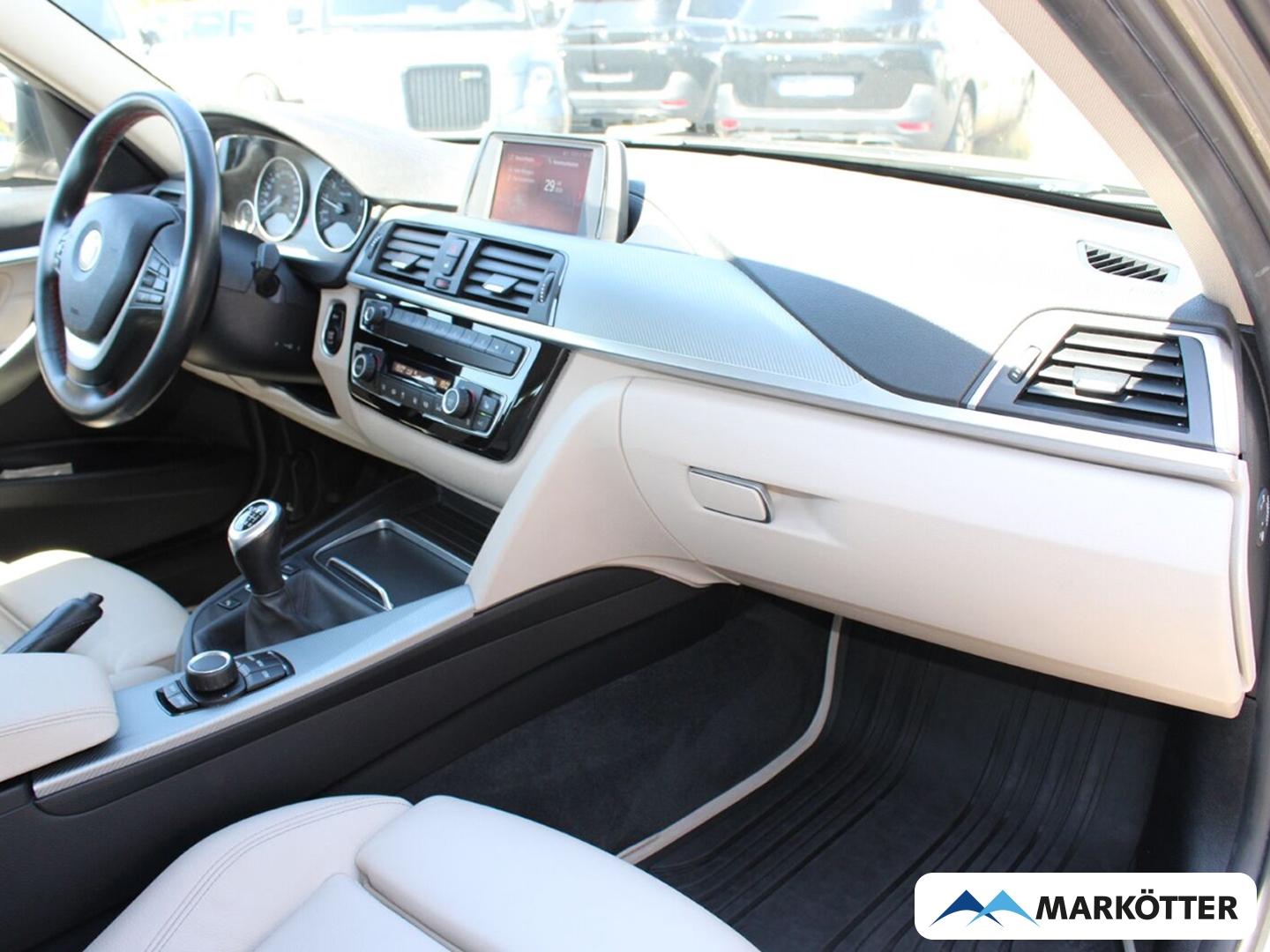 BMW 318 i Sport Line Shadow Touring SHZ/PDC/PDC