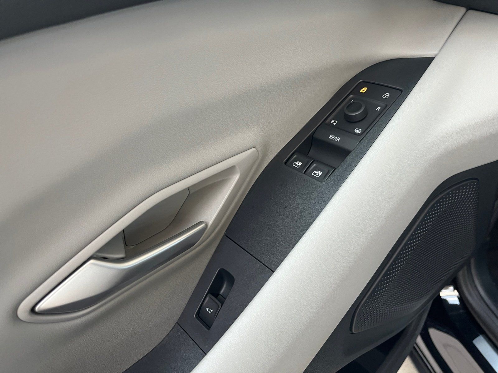 Ford Explorer - Bild 16