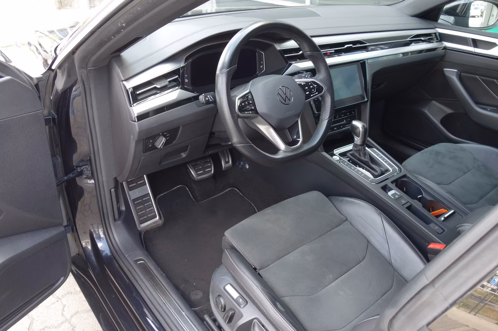 Volkswagen Arteon 1.4 TSI e-Hybrid R LINE VIRTUAL/STDHZG/AC, миниатюра 4