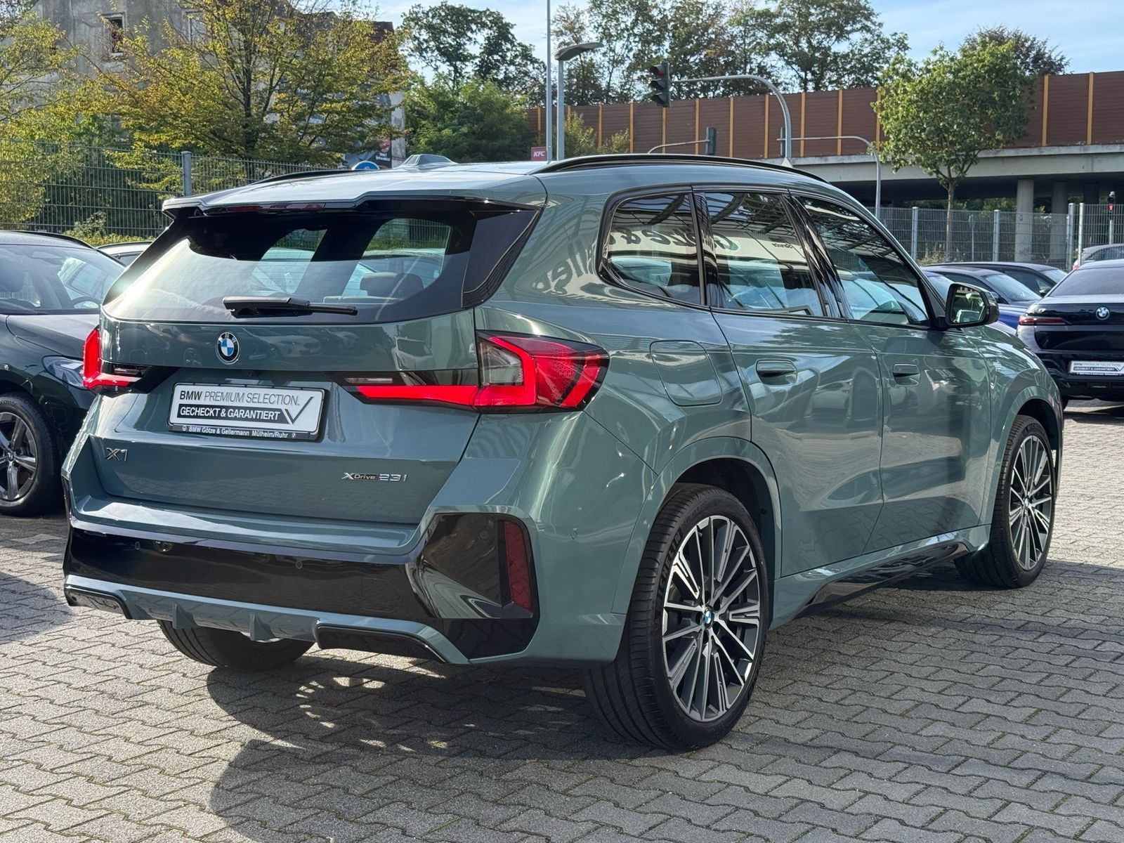 BMW X1 xDrive23i M Sport Memory HUD HarmanKardon foto 2