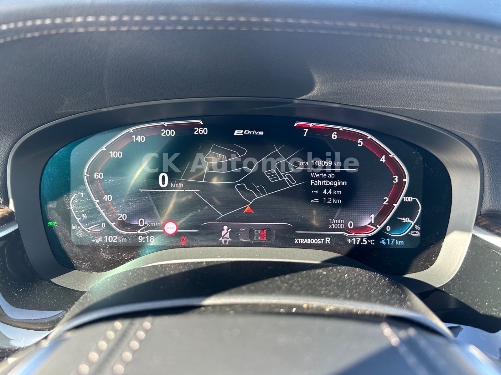 Fahrzeugabbildung BMW 530e xDrive Touring Luxury Line/Pano/LED/Kam/AHK