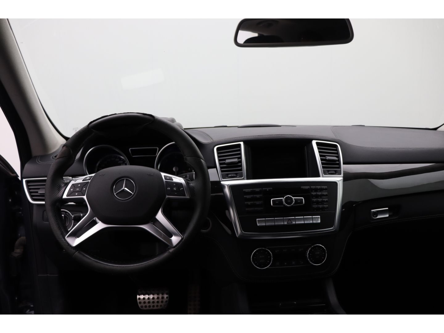Fahrzeugabbildung Mercedes-Benz ML 350 CDI BlueTec Pano Schiebe Standheizung SHZ