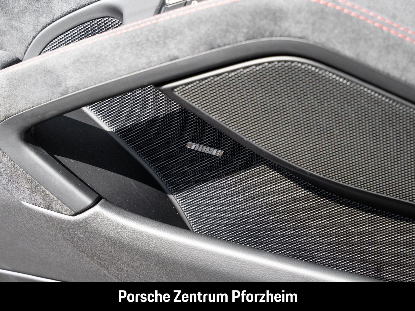 Porsche Cayman 718 GT4 Sportabgas Sport Chrono BOSE LED foto 23