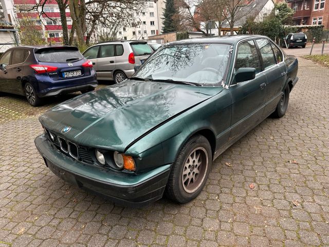 BMW E34 520i Tüv 2/25