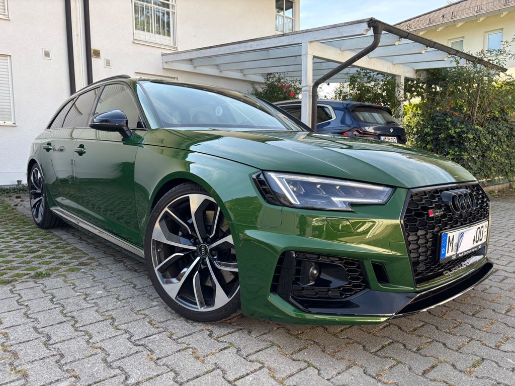 Image of Audi RS4