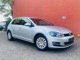 Volkswagen Golf VII Lim. Trendline BMT - Volkswagen Golf: Vi Trendline