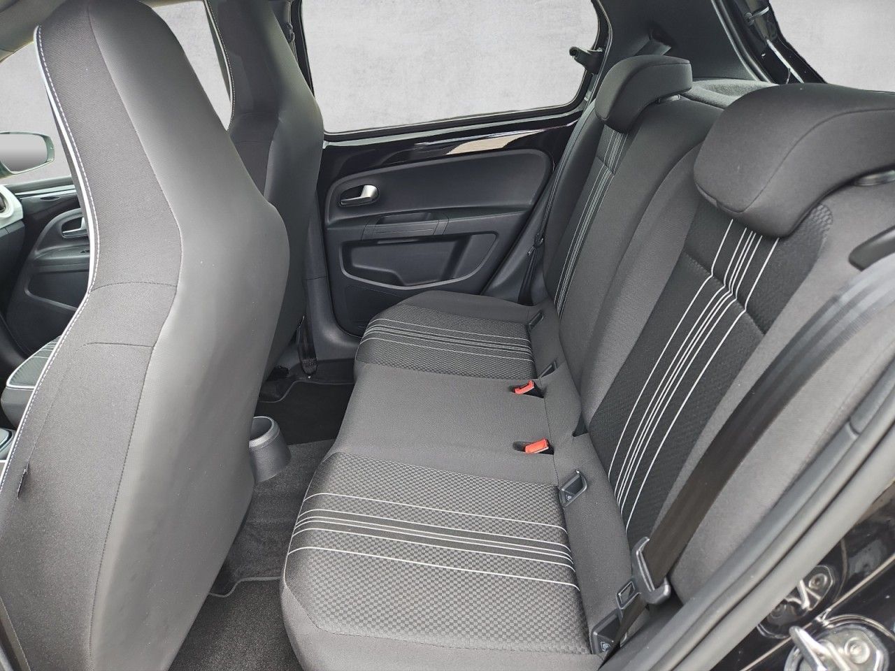 Fahrzeugabbildung SEAT Mii electric Plus + Batteriezertifikat