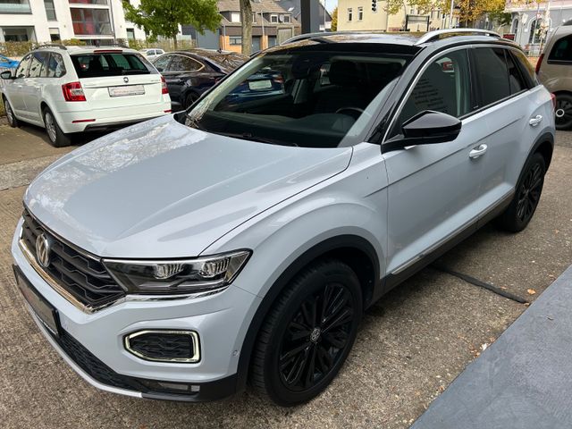 Fahrzeugabbildung Volkswagen T-Roc IQ.DRIVE 4Motion Autom.+AHK+CarPlay+LED+