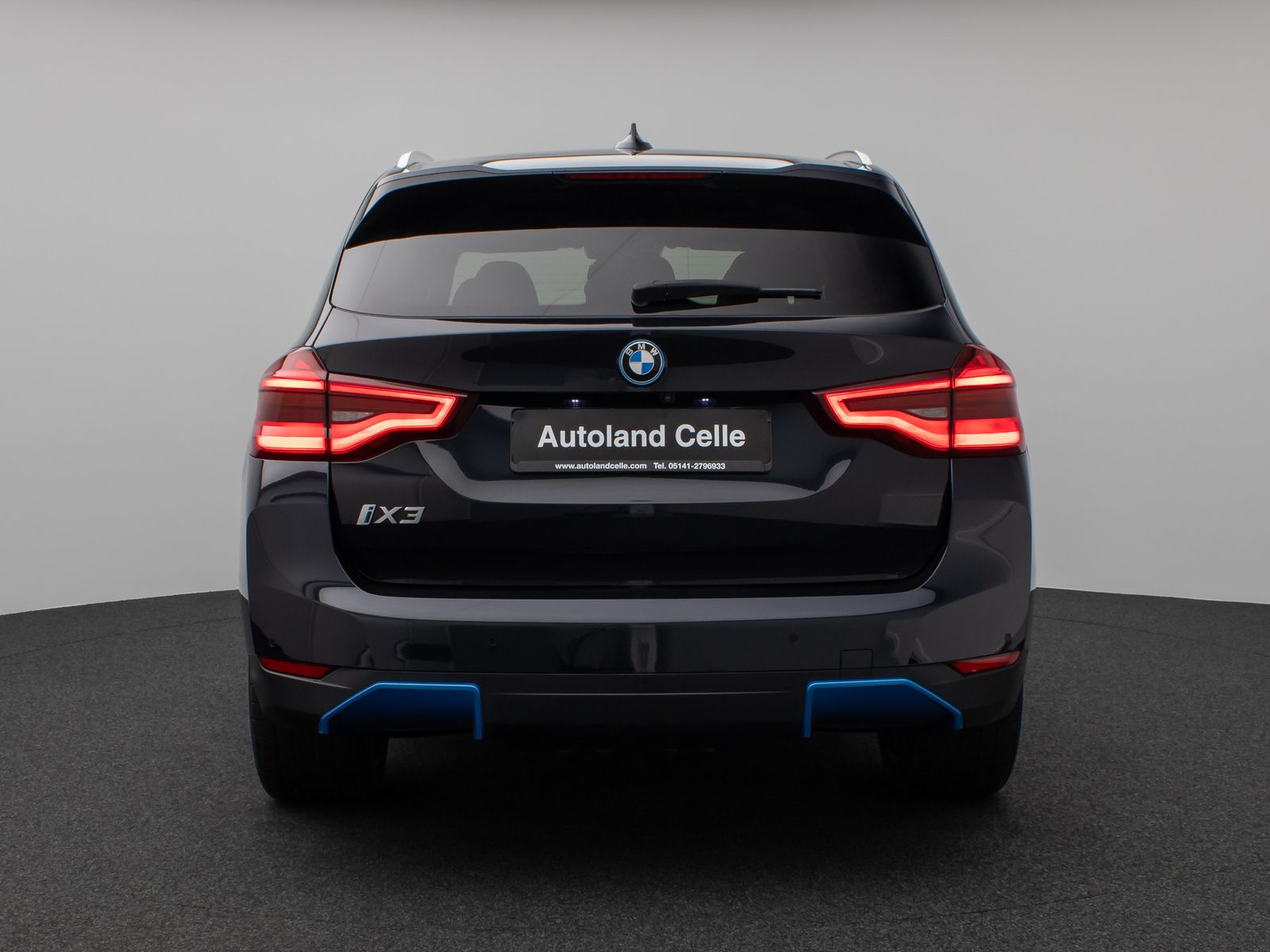 Fahrzeugabbildung BMW iX3 Impressive Panorama 360°HUD DAB H/K Komfort