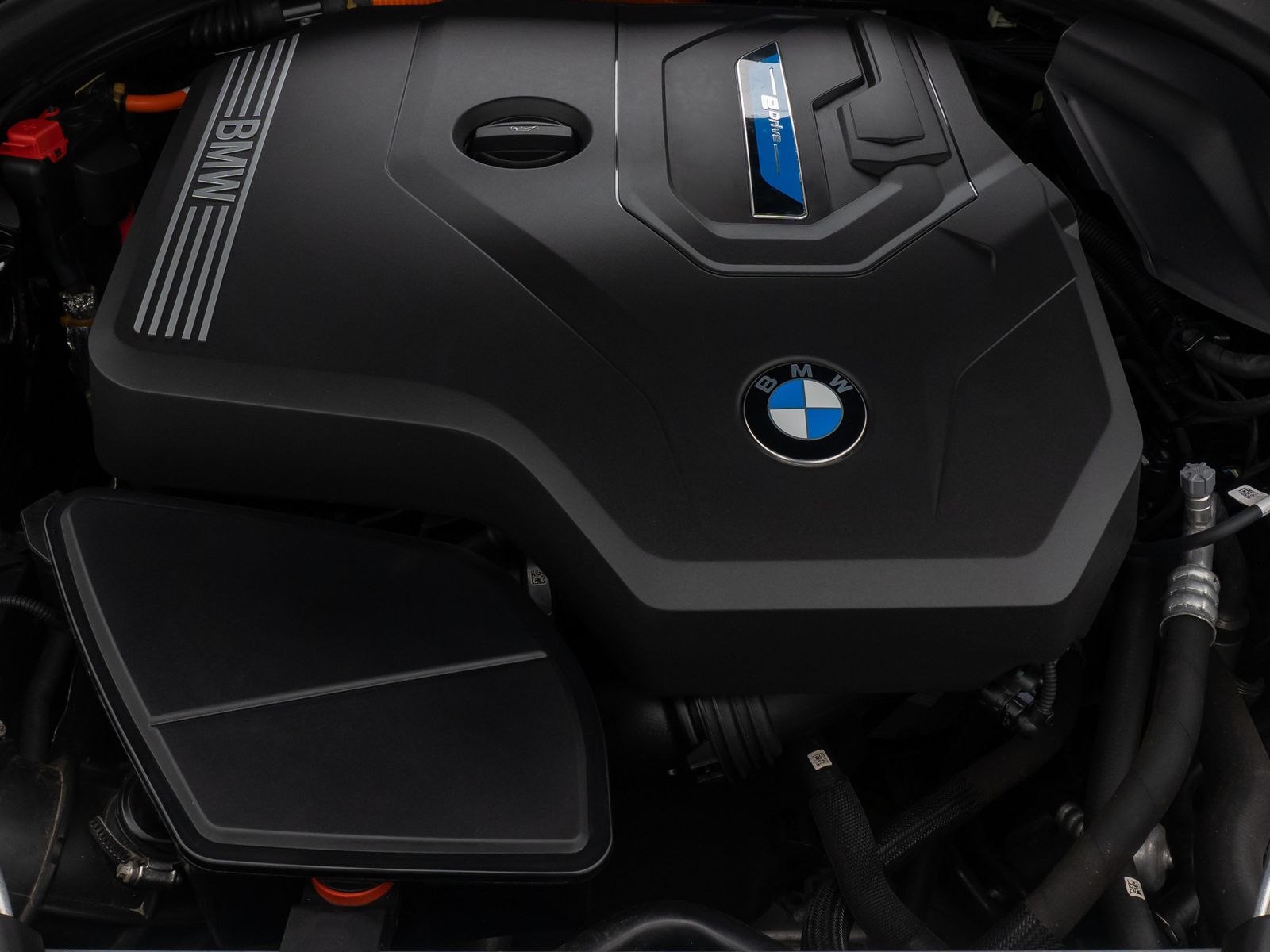 Fahrzeugabbildung BMW 530e M Sport DAB Laser H/K AHK Kamera HUD Komfor