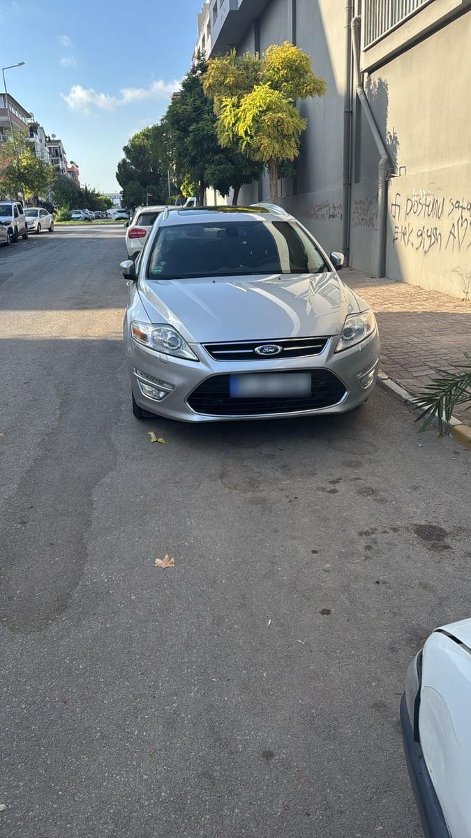 Ford Mondeo 2012 — photo 10
