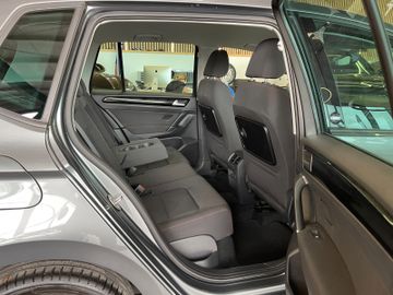 Volkswagen Golf Sportsvan *ACC*NAVI*SZHZ*PDC*KAMERA*