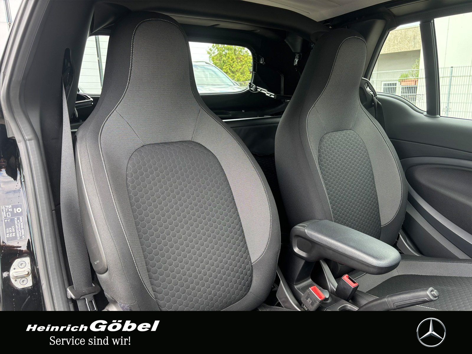 Fahrzeugabbildung Smart EQ cabrio passion GJR*22KW*WINTER-PAKET*KAMERA