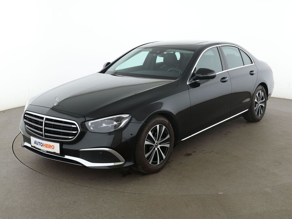 Image of Mercedes-Benz E 220