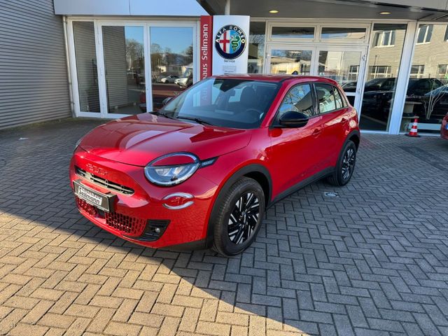 Fiat 600e Red