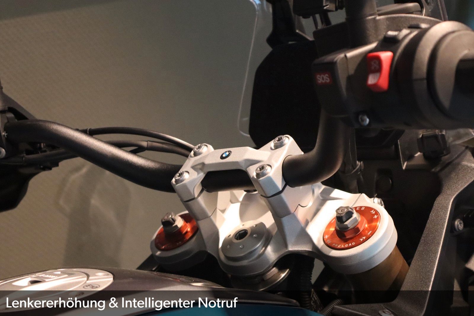 Fahrzeugabbildung BMW F 900 GS mit Enduro-Pro