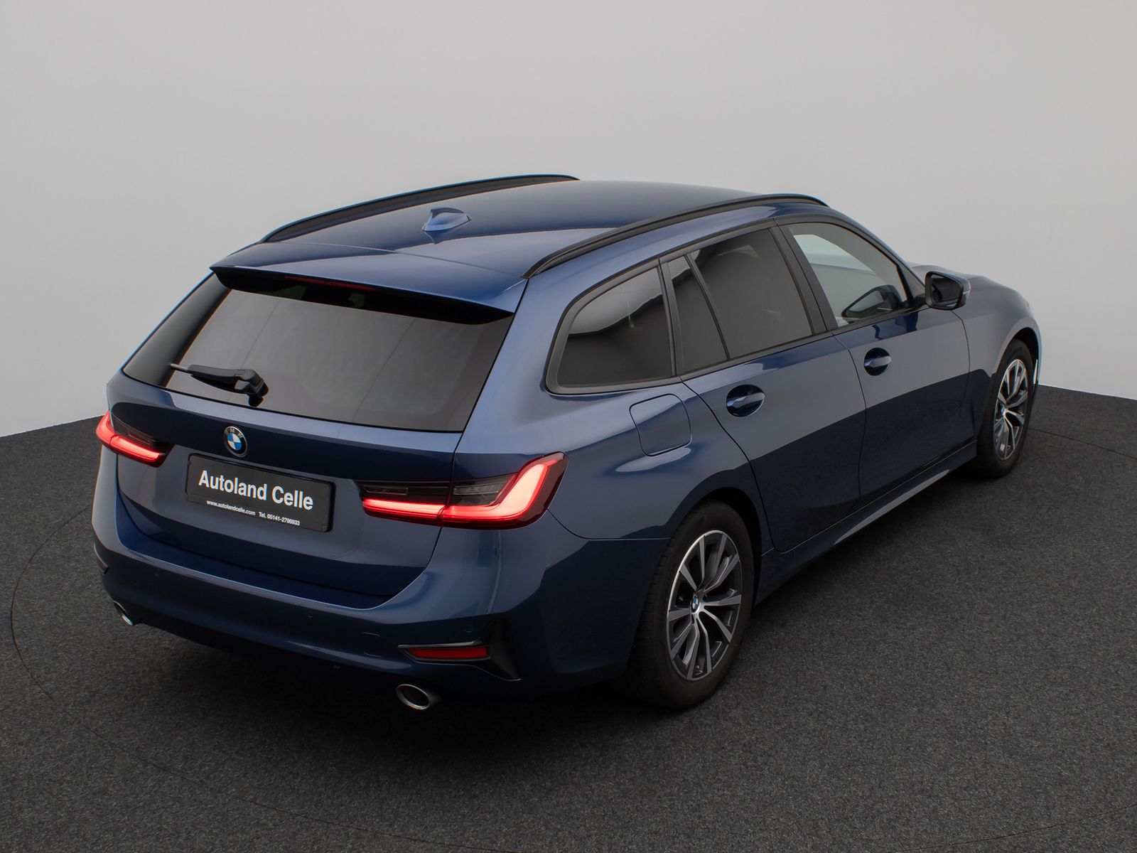 Fahrzeugabbildung BMW 320d HUD DAB CockPitPro Lordos PDC Alarm Sport