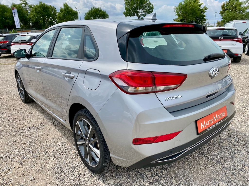 Fahrzeugabbildung Hyundai i30 1.0 AAC SHZ KAMERA ALU ALLWETTER CARPLAY